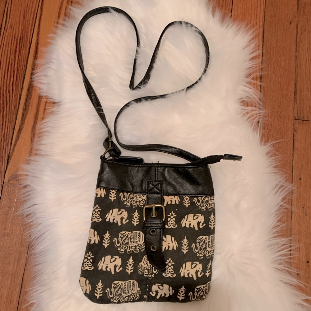 Mini purse with adorable elephant pattern 🐘